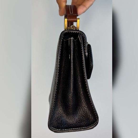 Isanti Luxury Italian Leather Mini Crossbody Bag – Black - Picture 7 of 17